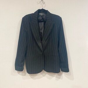 Norma Kamali Pinstripe Blazer Size 18 EUC
